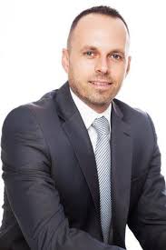 Ing. Peter Chvála • Manažérska vzdelávacia akadémia