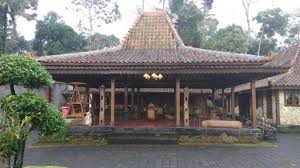 Hunian cocok untuk rumah tinggal maupun usaha. Jogja Joglo