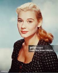 669 Hope Lang Photos & High Res Pictures