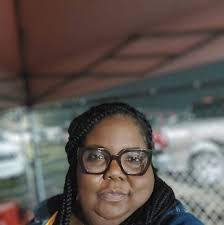 Earnestine Malone's Instagram, Twitter & Facebook