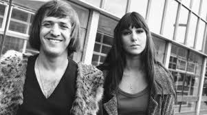 They were among the first hippie personas with mainstream appeal. Sonny Cher Peak To No 1 With Their Classic I Got You Babe In 1965 Pop Expresso