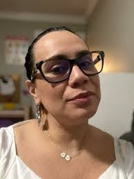 Jasmin Valentin's Instagram, Twitter & Facebook