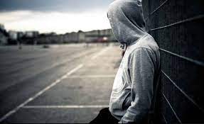 ولا يمكن للاعبين أن يثقوا في أصدقائهم تماماً خلال هذه اللعبة، حيث من الممكن أن تكتشف أن أعز أصدقائك هو المجرم الساعي لتدمير وتخريب السفينة العالقة في الفضاء الخارجي، ولا. Ø­Ù…Ø§ÙŠØ© Ø§Ù„Ù…Ø¬Ø±Ù… ÙˆØ¬Ù‡ Ø¢Ø®Ø± Ù„Ù„Ø¥Ø¬Ø±Ø§Ù… 22Ø¹Ø±Ø¨ÙŠ