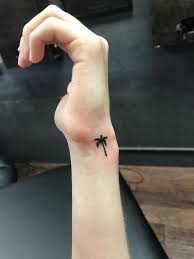 Powerful and amazing palm tree tattoo designs men and women 2019. Lil Palm Tree Wrist Tattoo Tattoos Cute Tattoos Henna Tattoo