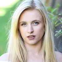 Megan Becker (@meganbecker94)