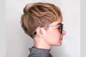 Model rambut pendek wanita pixie. 7 Model Rambut Layer Pendek Yang Buat Kamu Bebas Gerah