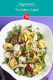 Tortellini Salat Vegetarisch Lecker Meine Familie Ich Europas Grosstes Foodmagazin Rezept Tortellinisalat Salate Vegetarisch Vorspeisen Rezepte