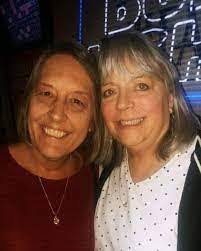 Diane Sedlak's Instagram, Twitter & Facebook