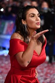Comunque davvero, elettra lamborghini è l'unica cantante che non avrebbe bisogno di lavorare per essere ricca, eppure mette se stessa al 100% in tutto quello che fa, elevandosi sempre di più. Elettra Lamborghini 2020 Sanremo Music Festival 15 Gotceleb