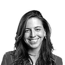 Fernanda Cabral's Instagram, Twitter & Facebook