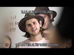 He was 22 years of age. Q79ajmr6hh9avm