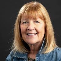 900+ "Sandy Green" profiles