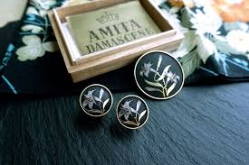 日本amita 大馬士革麝香百合 jewelry enamel pins antik