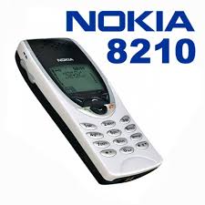 Gave up smartphones a year ago, just bought a nokia 8210 in almost new condition from a fair for the equivalent of 20 usd. Telefon Handy Nokia 8210 Weiss Gsm Leicht Klein Spiele Gebraucht Ebay