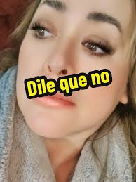 Si un hombre más joven que tú te invita a salir, dile que no. Cometerlo en  la casa. #hombre #joven #teamcanguro #massfollowing #paratii #comediahumor  #fyp #sarcasmo #humortiktok #todos