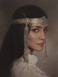 Girl with a necklace By : Piotr Topolski (b.1960) Polish artist Oil