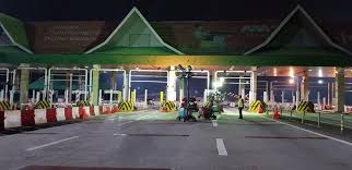 Roti canai sedap untuk breakfast, check in sebab nak makan roti canai. Berhati Hati Di Plaza Tol Batu Tiga Sungai Rasau Plus Air Times News Network