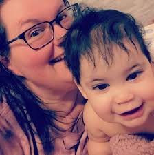 What photographer is recommended for family pictures in Sherwood?