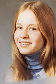 Sharron House's Instagram, Twitter & Facebook