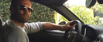 Nggak heran kalau film yang dia bintangi selalu dikategorikan sebagai box office. Jason Statham Si A Scos La Vanzare Vechiul Ferrari Cu Motor V12 Masina Italiana A Fost