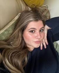 Emma Foote's Instagram, Twitter & Facebook