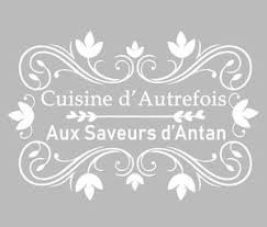 Ce Pochoir Adhesif Repositionnable De Fabrication Artisanale Francaise Dans Une Matiere Pvc Grise Souple Resi Pochoir Etiquette De Produit Pochoir A Imprimer