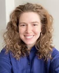 Caroline Batten's Instagram, Twitter & Facebook