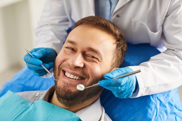 When it is Time to See a Prosthodontist - Dr. Frederick F. Nafash and  Associates Weymouth Massachusetts
