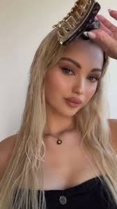 Melanie Rezac (melanierezac)