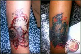 Maybe you would like to learn more about one of these? Bali Tawarkan Seni Tato Untuk Menutup Bekas Luka Antara News