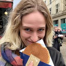 Our opening Cat at @de_nieuwe_anita , the real Mr. Tambourine Man descends  steepest staircase in Amsterdam, @bingotrappers slaying it last night,  after hours jam session at legendary Maloe Melo with Wim jumping