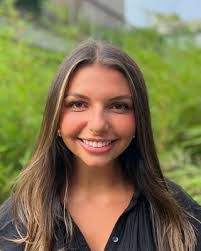 Erin Saylor's Instagram, Twitter & Facebook