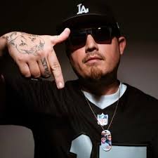 John Senecal (@john_senecal)