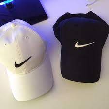 Pin By Hally Frisbie On Wear Xtras Nike Hat Nike Free Shoes Nike Outfits
