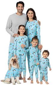 Get the best deals on christmas pajamas for dogs and save up to 70% off at poshmark now! Family And Dog Christmas Pajamas Matching Fun For The Whole Family