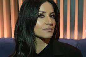 Instagram (cũng viết tắt là ig hoặc insta) là một phần mềm chia sẻ ảnh miễn phí cho phép người dùng chụp ảnh trên điện thoại, thêm các bộ lọc hình ảnh, và sau đó chia sẻ trên nhiều mạng xã hội khác nhau, kể cả instagram. H Sofia Paylidoy Prokalese Anastatwsh Me Thn Apokalyptikh Ths Fwto Sto Instagram Ydrogeios 106 9 Fm