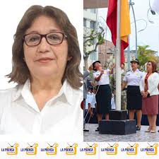 🇵🇪🤝 La vicegobernadora regional de Lambayeque, Flor Saavedra López,  participó de la primera ceremonia de izamiento de los símbolos patrios,  realizada en el inicio de este 2024, en el parque principal de