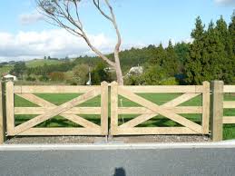 Paynter gates gallery, a selection of electric entrance gates carried out by our team of highly skilled automatic gate installers. Subdivision Fences Entrance Gates Beams Timber Nz