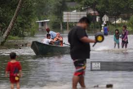 1,120 keluarga), pasir puteh (80 mangsa; Terkini Kelantan Catat 5 996 Mangsa Banjir Setakat Jam 8 Pagi