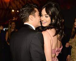 Katy Perry Is Engaged To Orlando Bloom See Her Ring