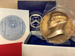We did not find results for: United States Of America Bronze Medaille 1961 Brustbild John F Kennedys Links Von L Roberts Stempelglanz Eingeschweisst Zertifikat Und Box Ma Shops