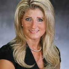 Yvette Crane's Instagram, Twitter & Facebook