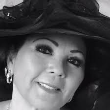 Nicole Kostos's Instagram, Twitter & Facebook