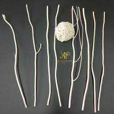 Fill half an empty 10 ml bottle with the essential oil of your choosing (try fighting five), and fill the rest with a carrier oil or grain alcohol. China Customized Natural Willow Diffuser Stick For Aroma Reed Diffuser China Reed Diffuser Sticks And Rattan Price