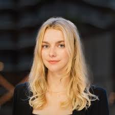 Chrissy Harris's Instagram, Twitter & Facebook