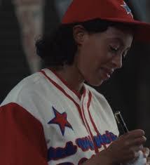 Esther Karr's Instagram, Twitter & Facebook