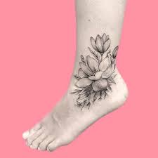 44 Wonderful Foot Tattoos To Try On Foot And Ankle 2020 Summer Showmybeauty Foot Tattoos Ankle Foot Tattoo Foot Tattoos For Women