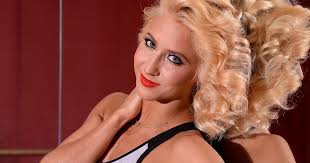 8.5.1987 (33 let) charkov, ukrajina. Let S Dance Star Kathrin Menzinger Nach Dem Liebesaus Mit Vadim Garbuzov Er Ist Ihr Neuer Bunte De