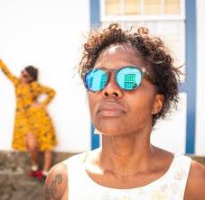 Nem tudo são flores. Sempre que chove muito os moradores do Sertão do  Taquari (Paraty, RJ) sofrem com o descaso da prefeitura. Essa é a Rua da  Assembléia, que foi "recapeada" algumas