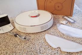 Hierfür findet sich auf der unterseite ein entsprechender sensor, mit dem er den teppich erkennt. Xiaomi Roborock S50 Test Saugroboter Mit Wischfunktion